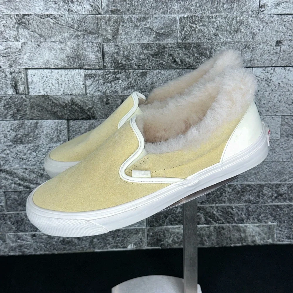 Vans Classic Slip On LX ‘Pampas’ - M10.5/W12